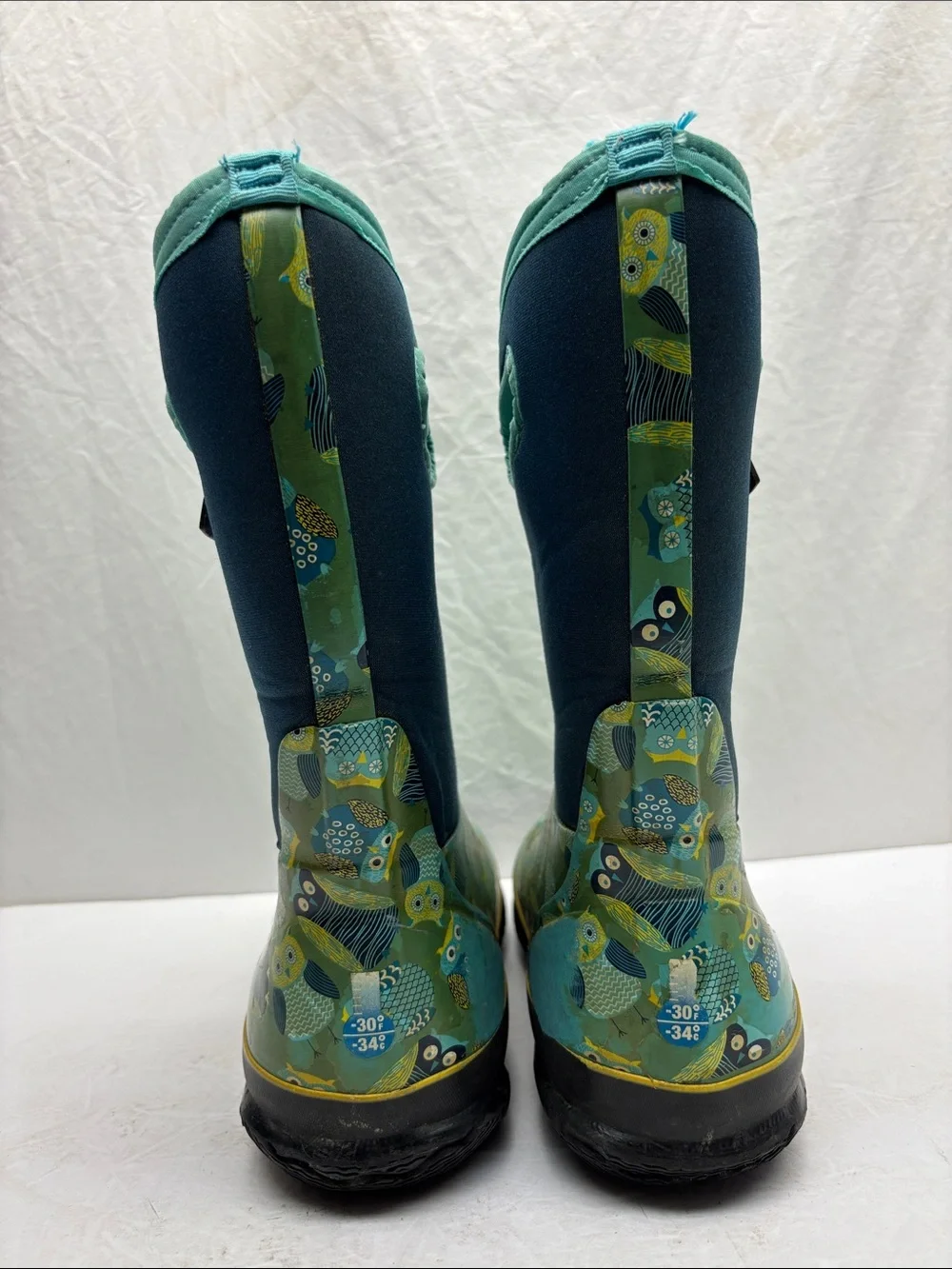 Bogs Classic Owl rain boots, SZ 6 for big girl, box 1BA